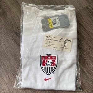 NWT Nike V-Neck Tee US Soccer